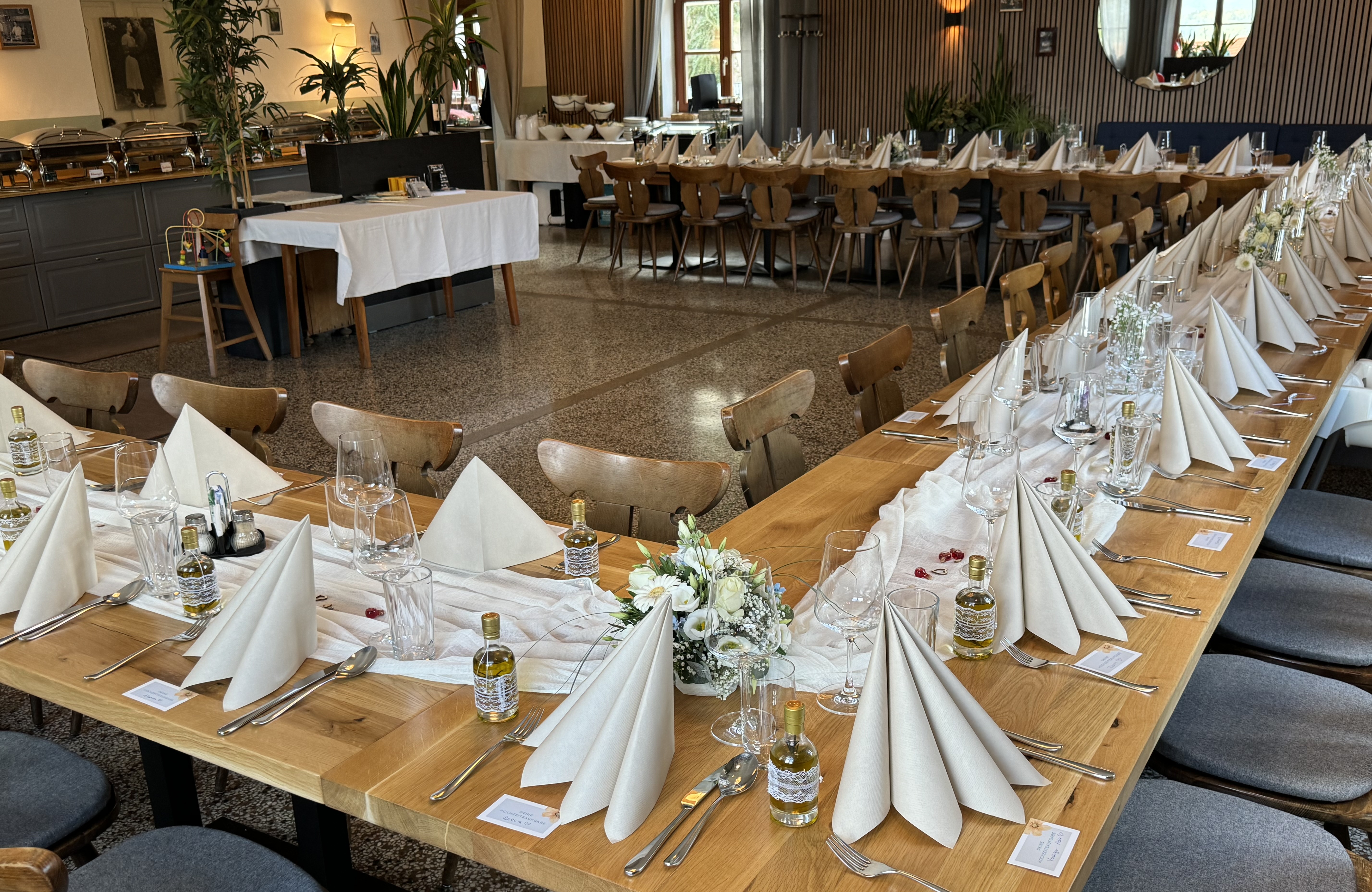 Saal Tafel